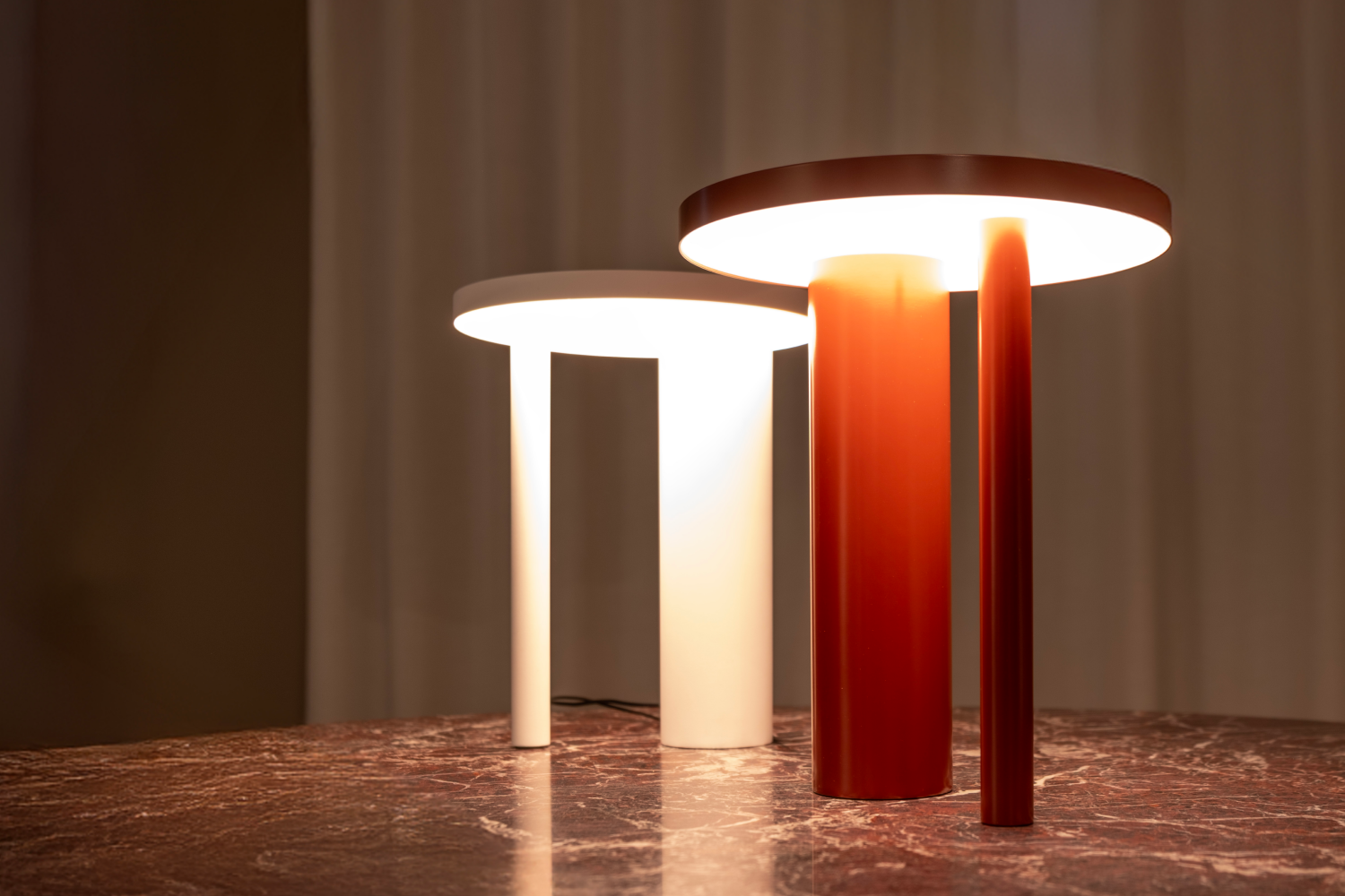 Luminária de Mesa_Table Composition_2