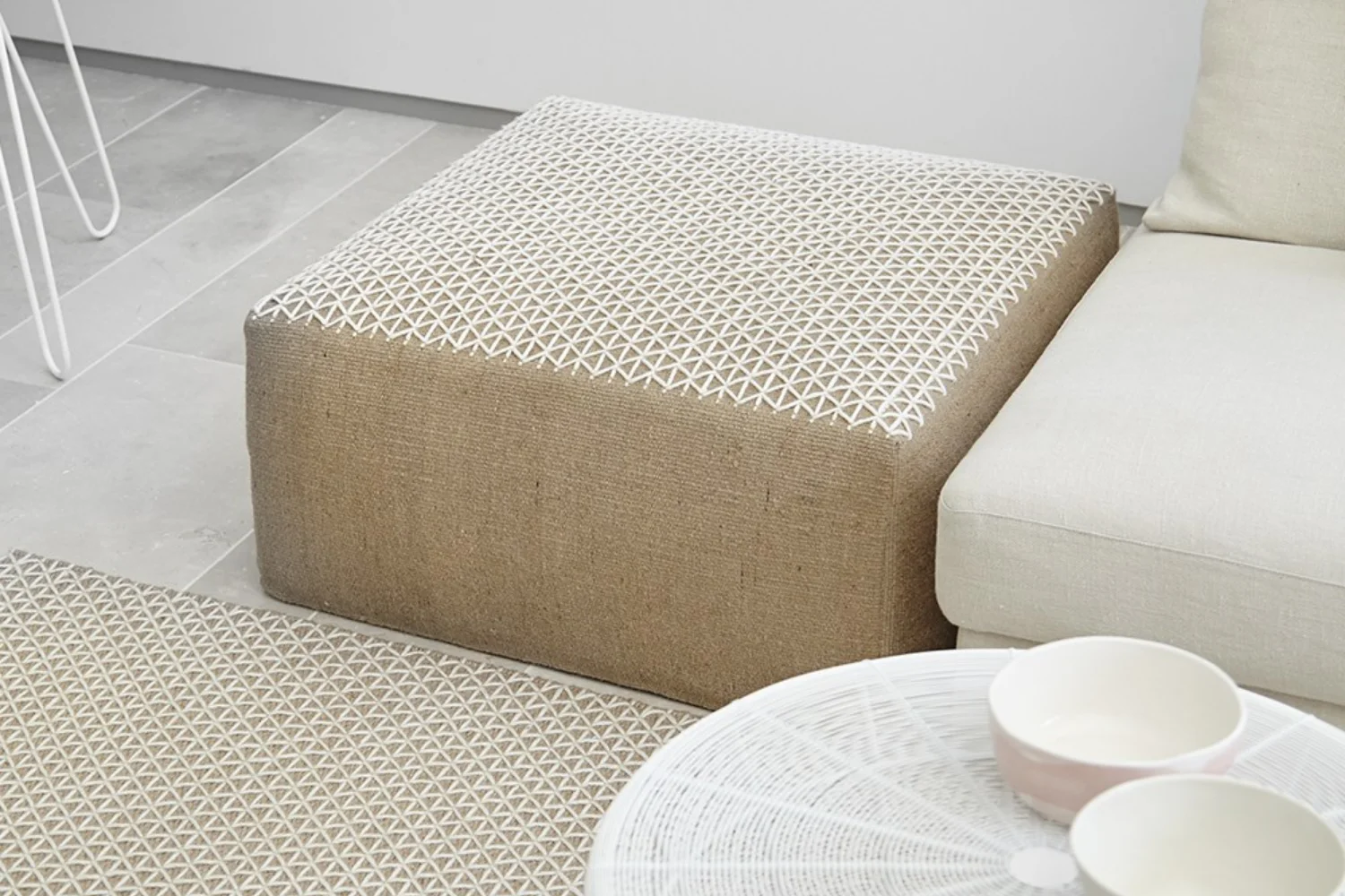 Puff RAW POUF WHITE 02
