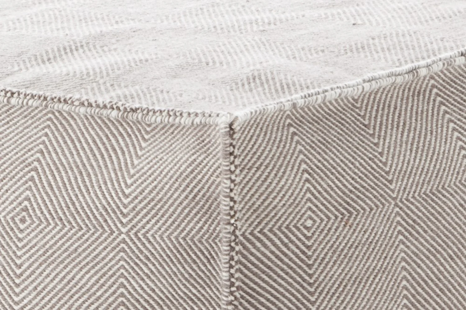 SAIL SQUARE POUF TAUPE 04