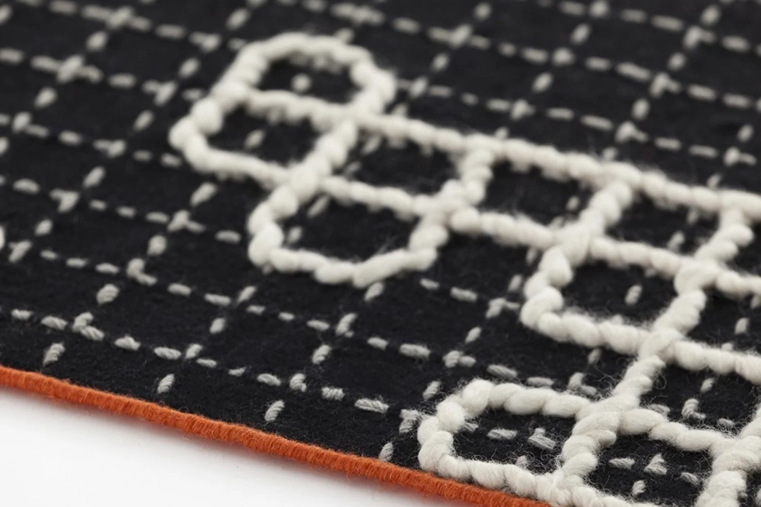 Tapete BANDAS SINGLE RUG D BLACK 02