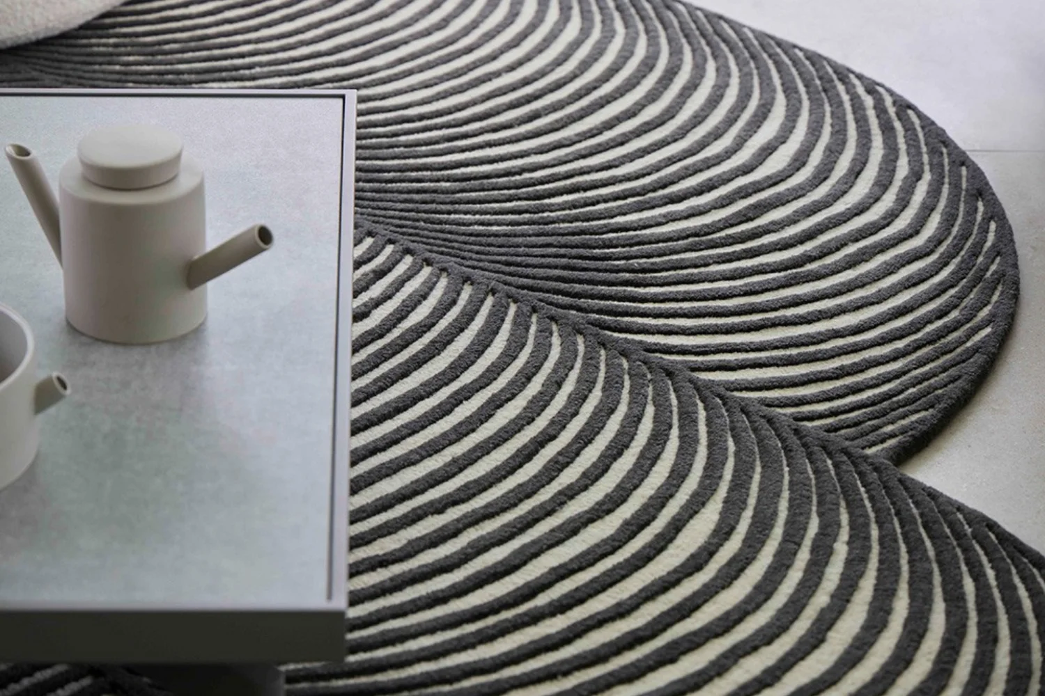 Tapete HAND TUFTED GIRO RUG B&W BIG 03