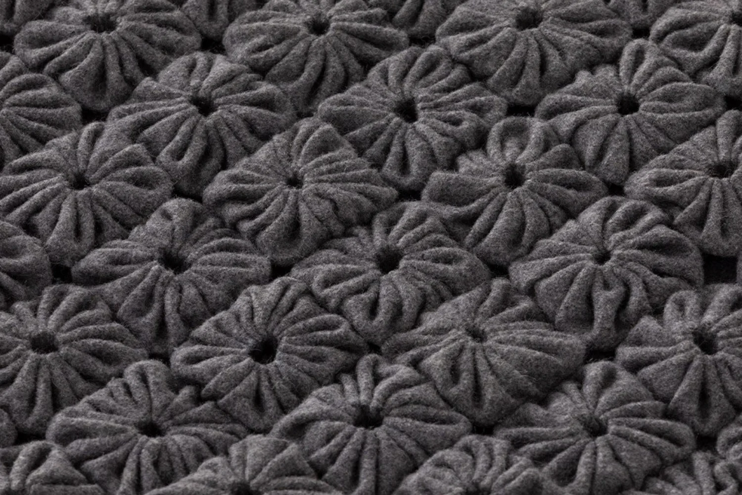 Tapete MOMOS RUG ANTHRACITE 06