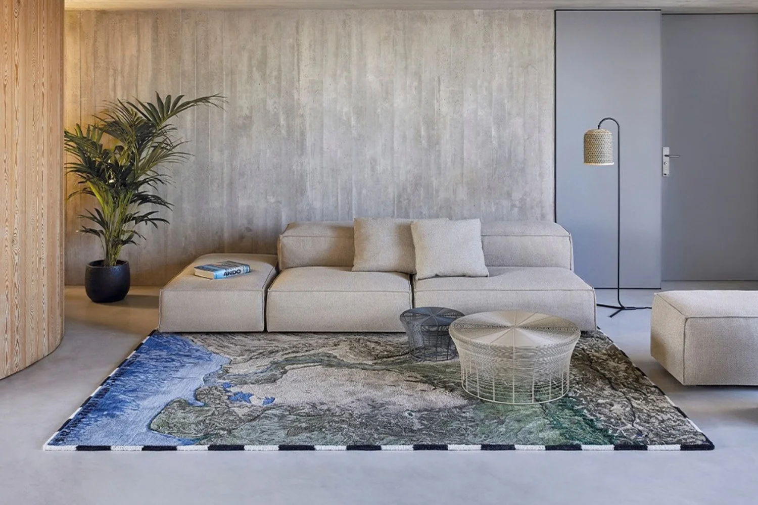 Tapete PLASTIC RIVERS RUG INDUS 02