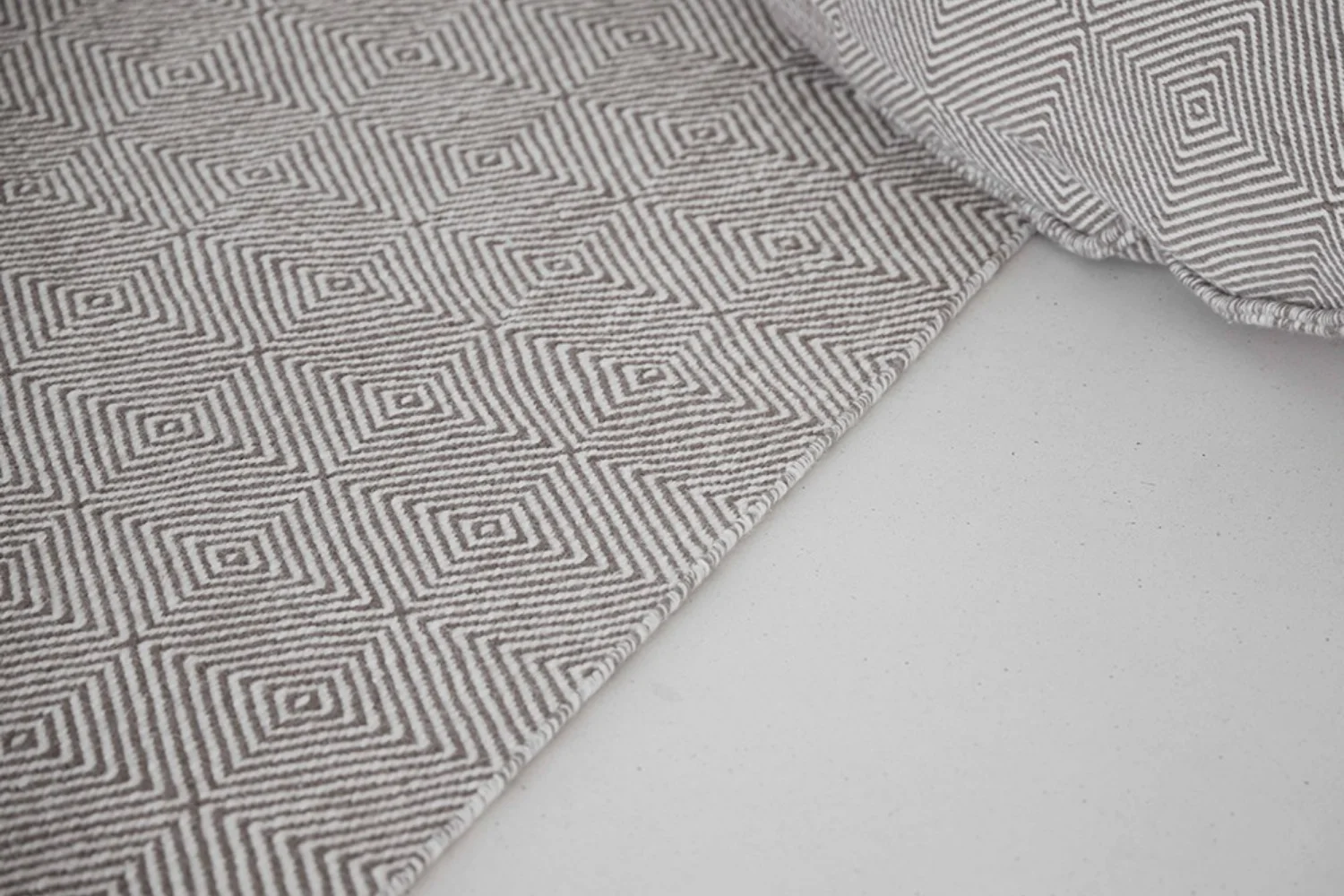 Tapete SAIL RUG TAUPE 03